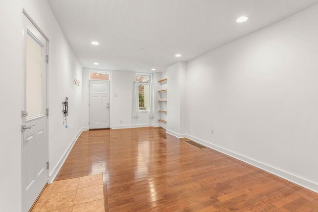 Photo - 918 N 26th St