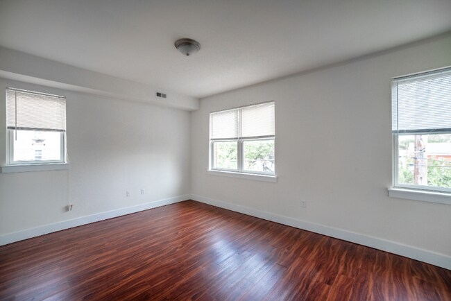 Photo - 3518 Spring Garden St Unit B