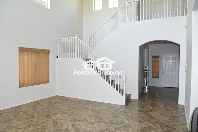 Photo - 10827 W Cottontail Ln