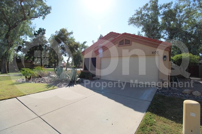 Building Photo - 602 N Cobblestone St Rental