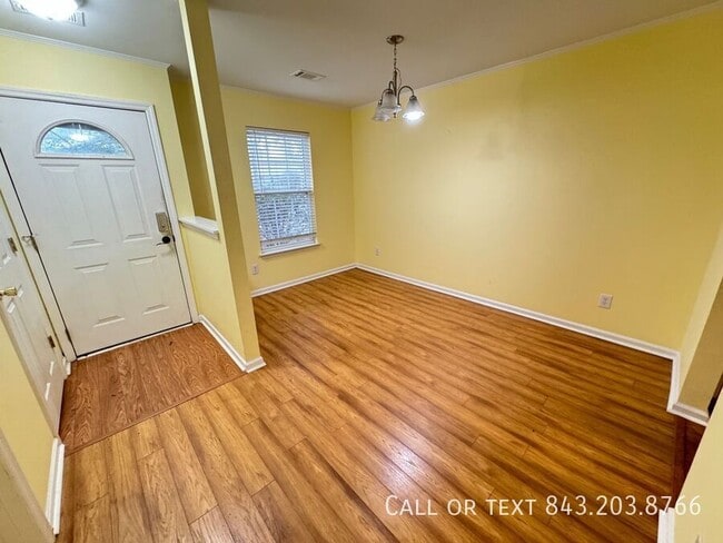 Photo - 1557 Blaze Ln