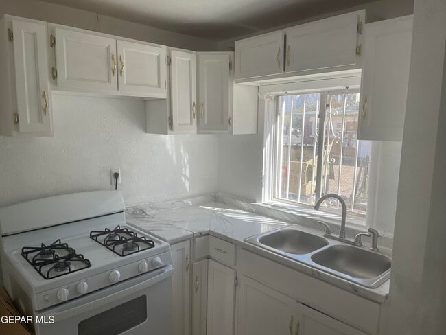 Photo - 1026 Myrtle Ave