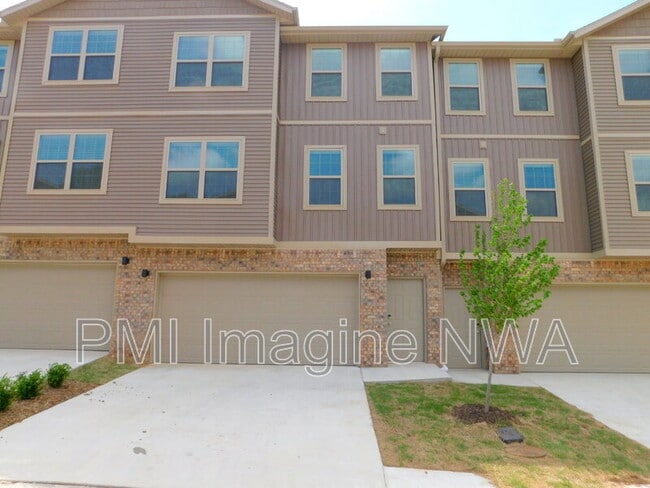 Building Photo - 265 S Rolling Woods Way