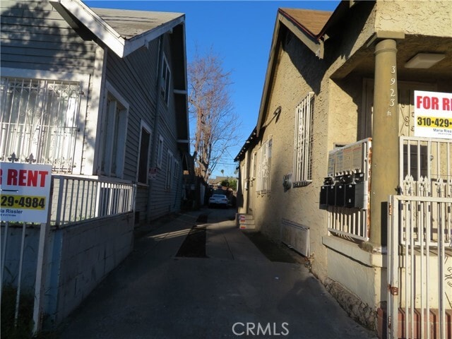 Photo - 3923 Normandie Ave