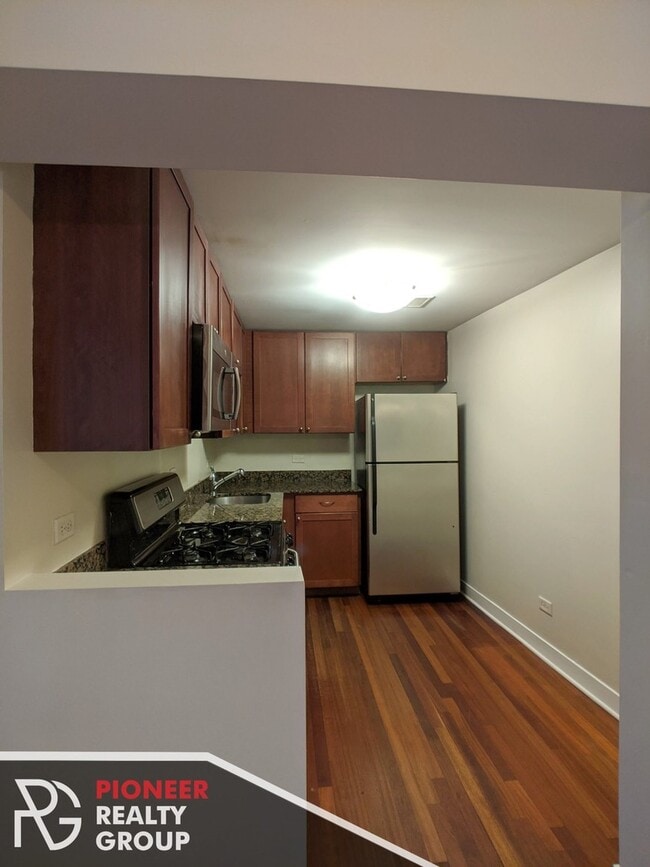 Photo - 630 W Wrightwood Ave Unit 5