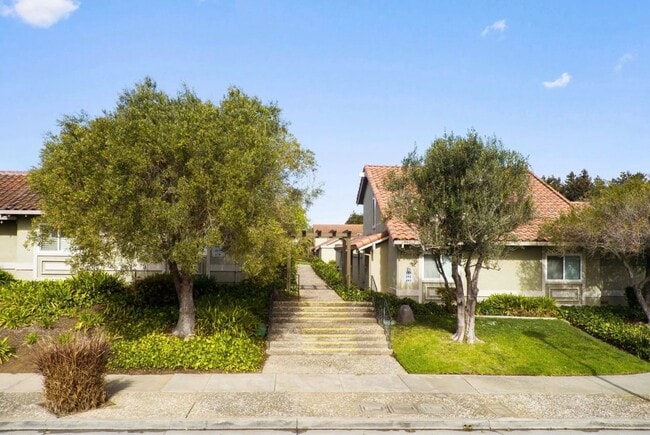 191 Crestview Ct