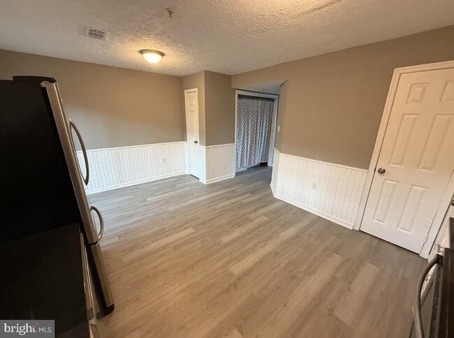 Photo - 30 Sycamore Dr