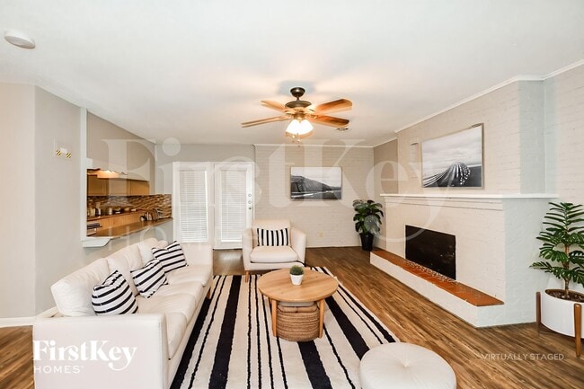 Photo - 1020 Mary Dr