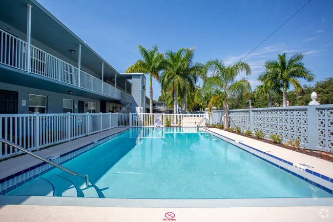 Building Photo - Aqua 550 Rental