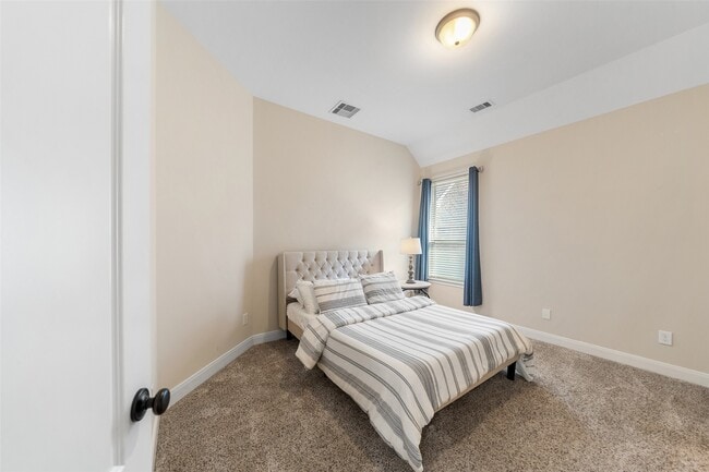 Photo - 34 Danby Place