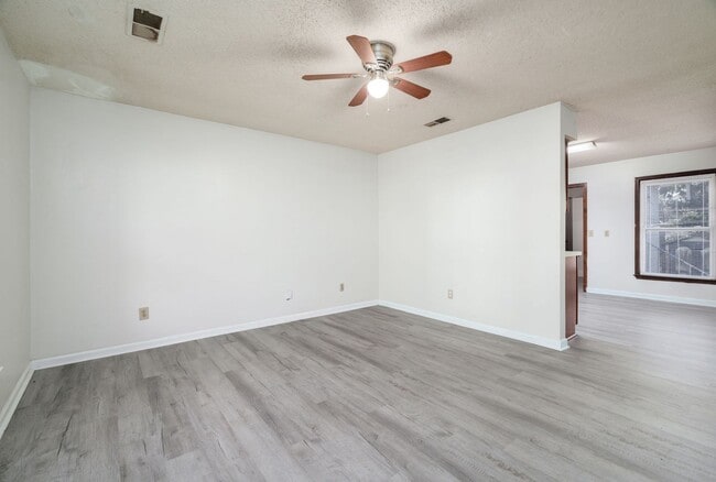 Photo - 118 Roberta Dr Unidad A