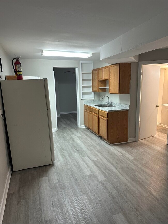 Photo - 229 S Lipona Rd