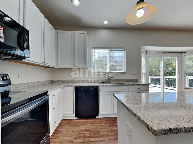 Photo - 1067 Carrington Pl