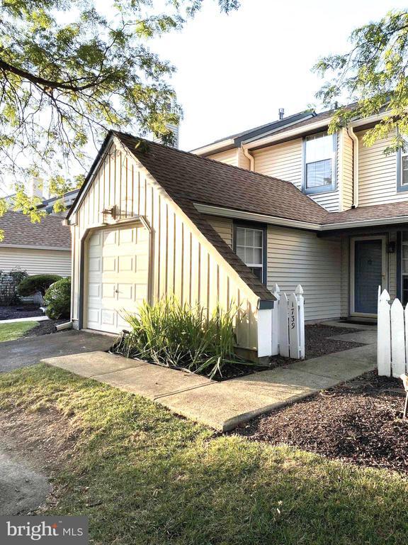 Building Photo - 1739 McNelis Dr Rental