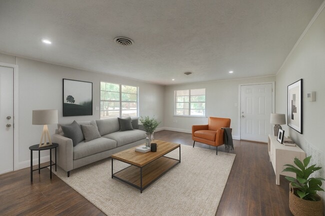 Photo - 234 Lakeview Dr