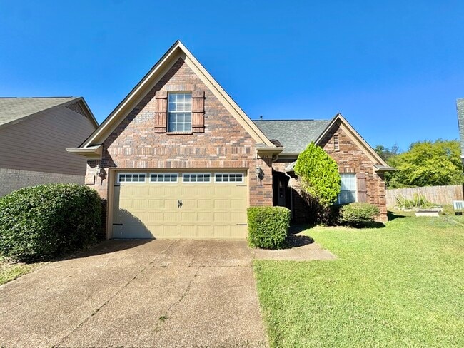 Building Photo - 1025 Milano Cove