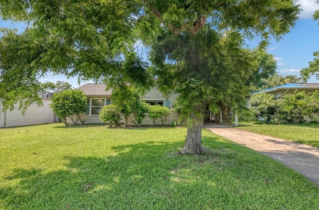 119 Barracuda Ave