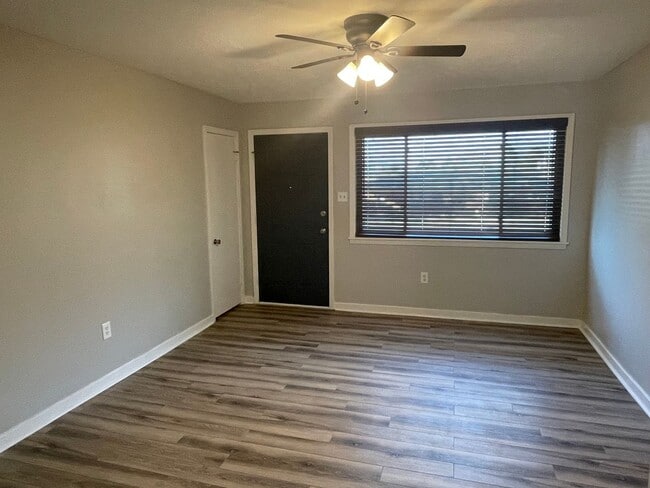 Photo - 3 Bedroom Home for Rent in Pearl!