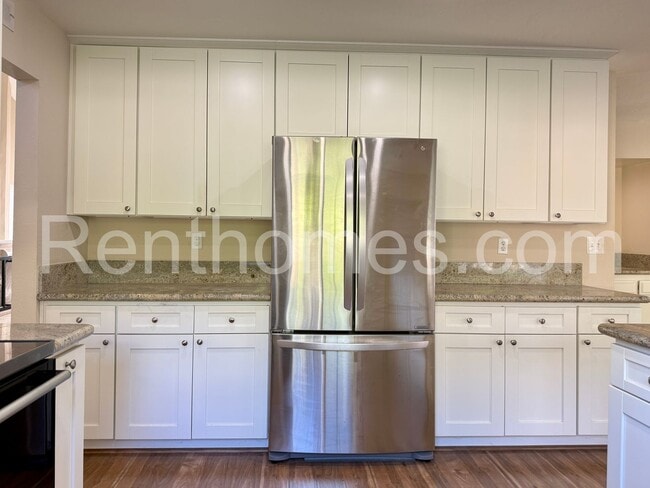 Photo - 371 Compass Rd