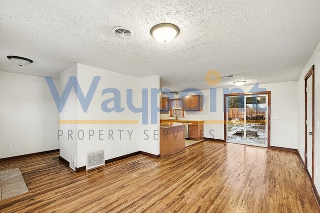 Photo - 1820 S Greenville Rd