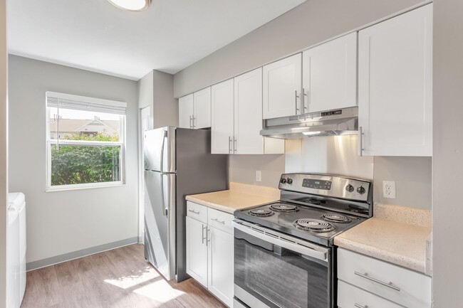 Building Photo - Bainbridge Park Rental
