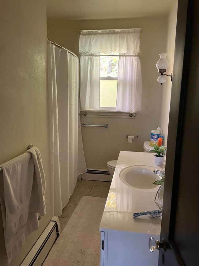 Photo - 107 E Main St Unit Apt 1
