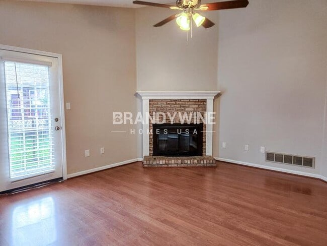 Photo - 460 Polk Manor Dr