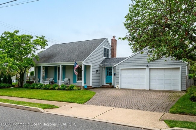 Photo - 303 Bell Pl