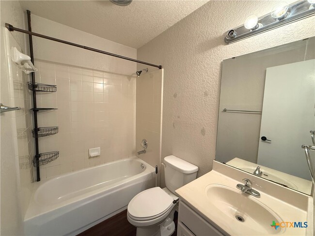 Photo - 1813 Cedar Ln