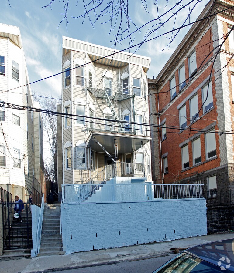 Photo - 68 Jackson St