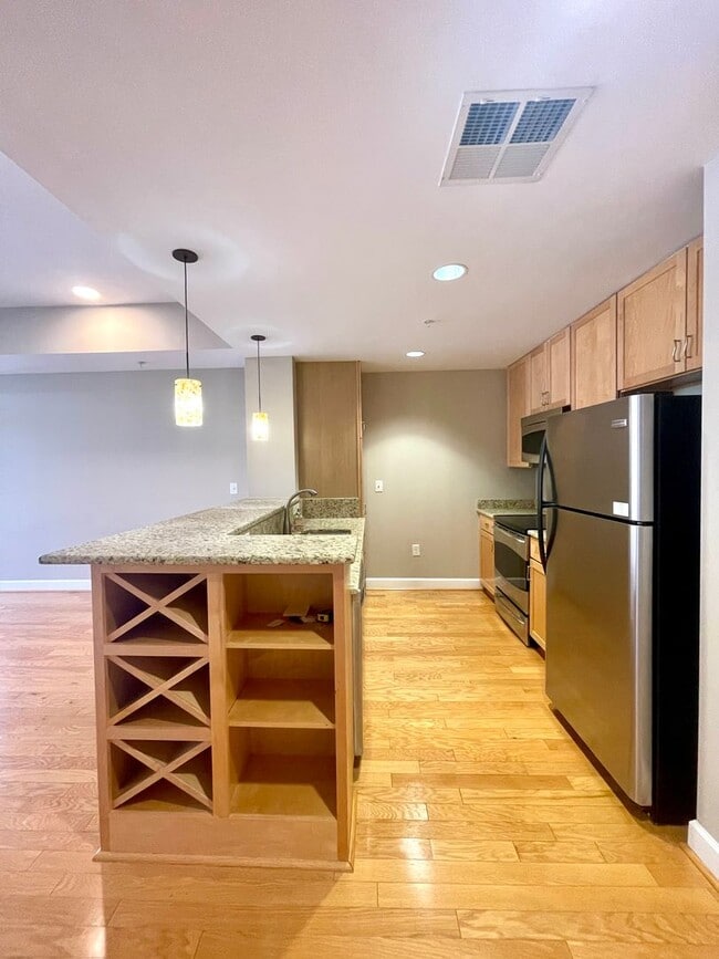 Photo - Beautiful 1 bedroom condo with amenities galore!