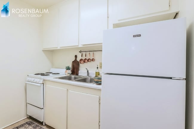Photo - 2454 N Treat Ave Unit 2454