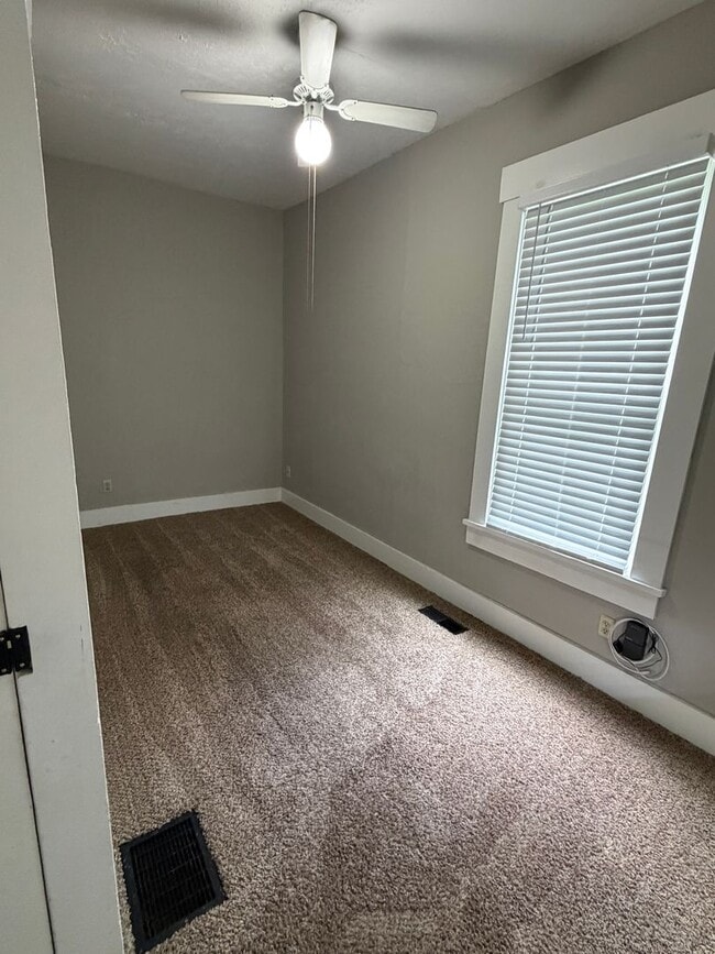 Photo - SecondStN250 Unit Apt