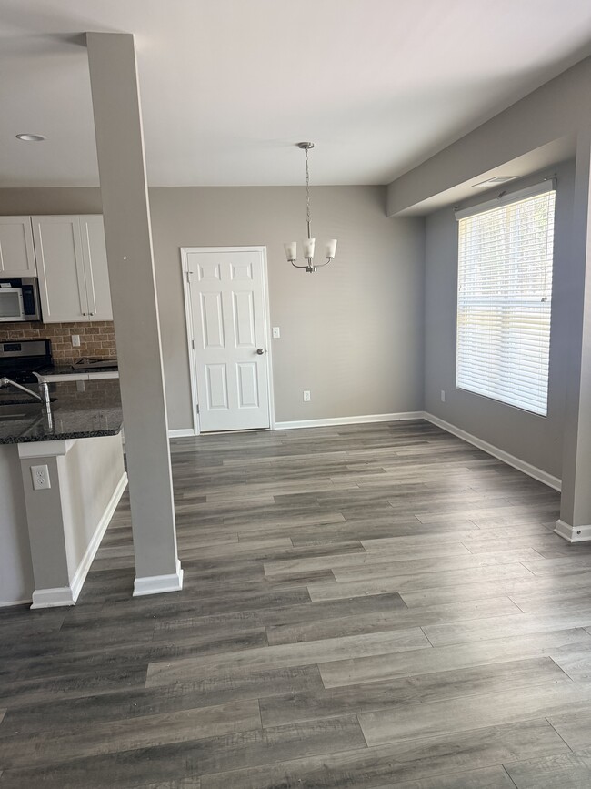 Photo - 6206 Lake Rock Ln