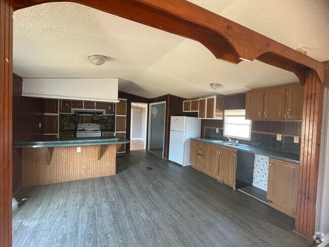 Building Photo - 3 BR 2 Bath 1,280 sq ft singlewide mobile ... Rental