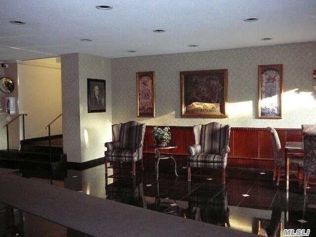 Photo - 190 Mineola Blvd Unit 2E