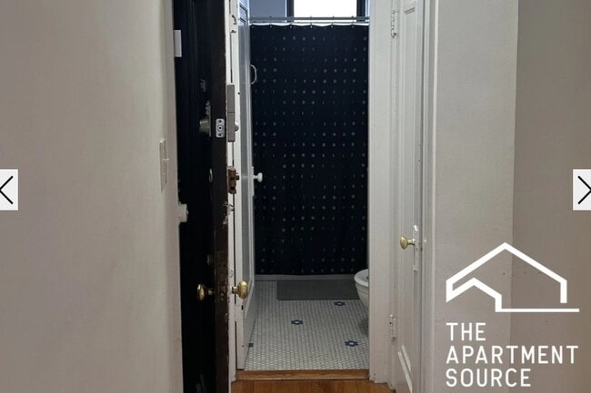 Photo - 1911 W Larchmont Ave Unit 3