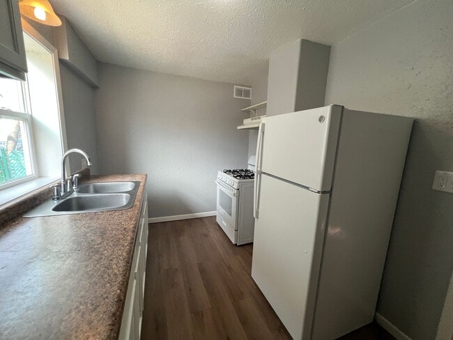 Photo - 714 Chicago Ave Unit 714