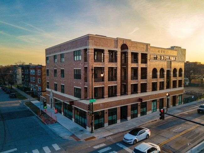 Photo - 551 E 47th St Apartment Unit 3