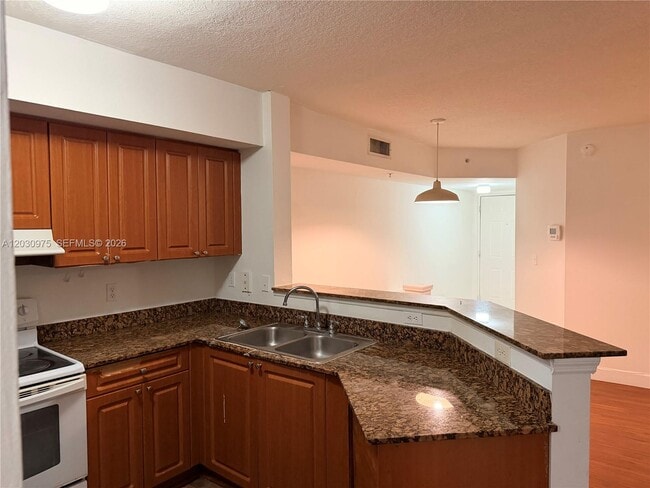 Photo - 17602 NW 25th Ave Unit 303