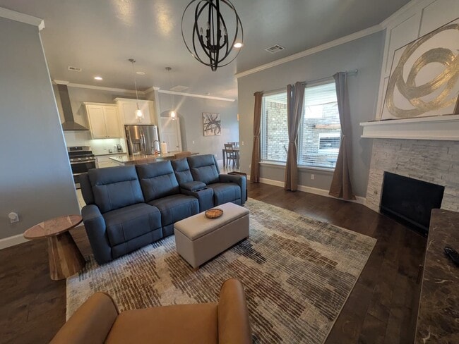 Photo - 18001 Haslemere Ln