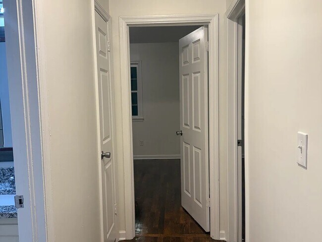 Photo - 331 Betsy Ave SW