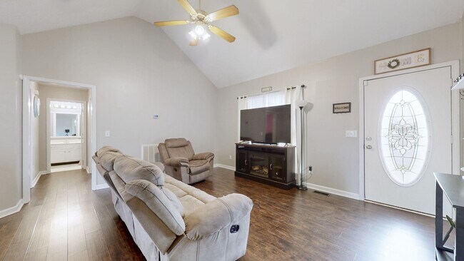 Photo - 2553 Hillingdon Dr