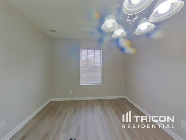 Photo - 415 Fox Trot Dr