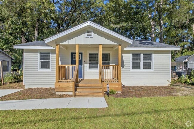 Building Photo - 3005 S Meridian St Rental