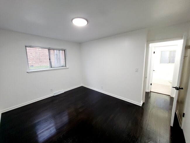 Photo - 2209 E Park Pl