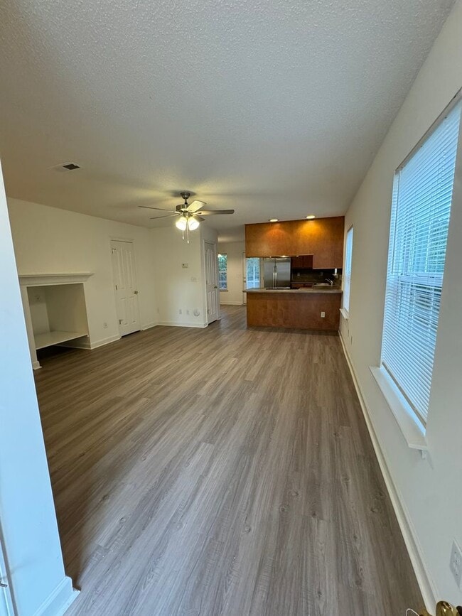 Photo - 124 Clusters Cir