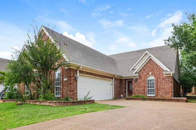 Photo - 2722 Nelle Ln