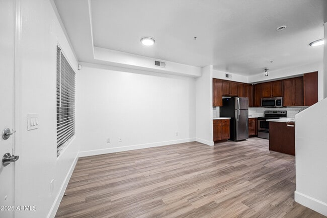 Photo - 4608 W Maryland Ave Unit 1172