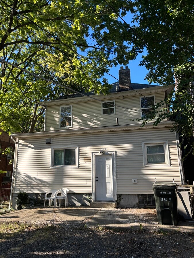 Photo - 365 E 15th Ave